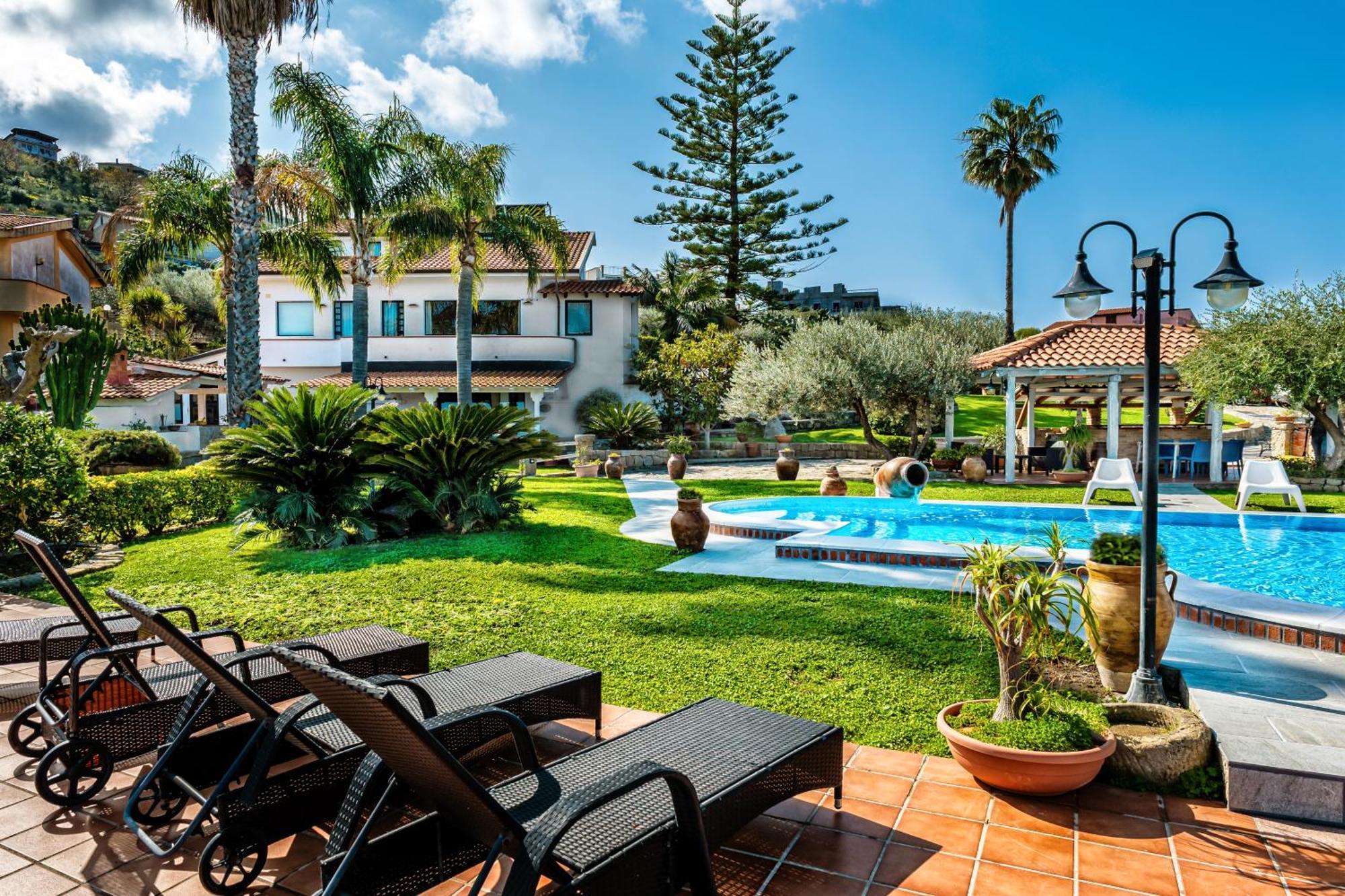 B&B Villa Bency Capo d'Orlando Exterior photo